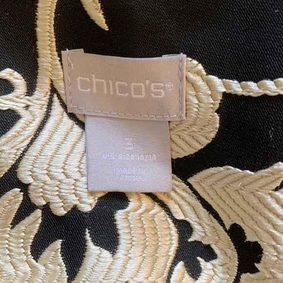 CHICOS black and ivory topper - Picture 5 of 7